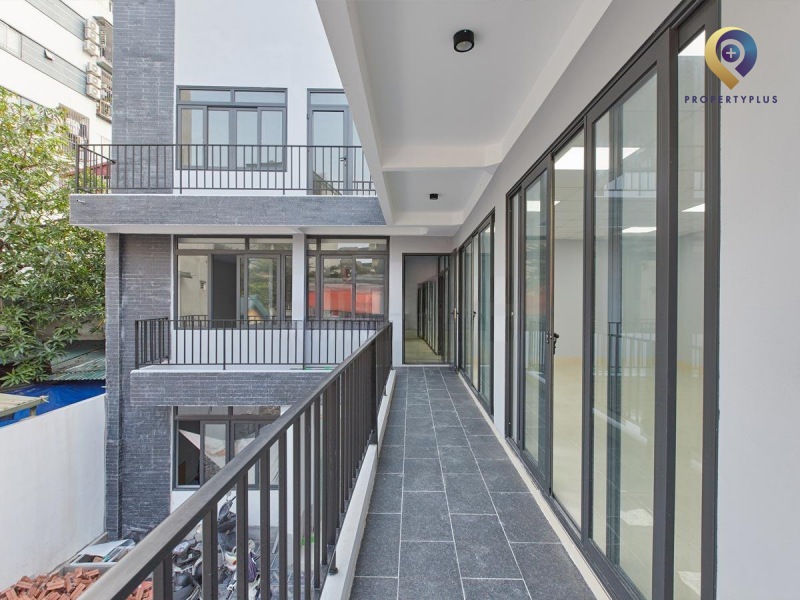 233 Kham Thien Building